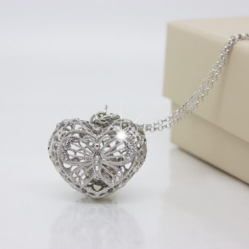 Chiama Angeli - Prime Coccole Farfalla con sonaglio e collana - immagine 6