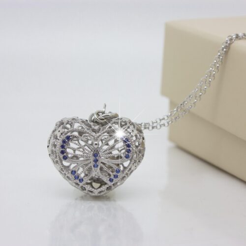 Chiama Angeli - Prime Coccole Farfalla con sonaglio e collana - immagine 2