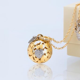 Chiama Angeli Cuore di Madre a Collana Lunga con sonaglio in Oro
