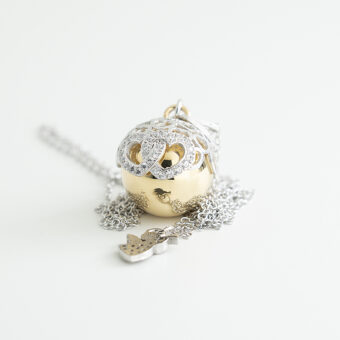 Chiama angeli dolce attesa in argento 925 con due cuori intrecciati e zirconi