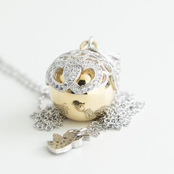 Chiama angeli dolce attesa in argento 925 con due cuori intrecciati e zirconi
